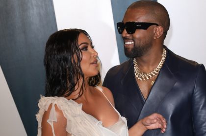Kim Kardashian y Kanye West en una de las fiestas de los Premios Óscar 2020, antes de su divorcio.