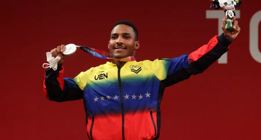 Julio Mayora, pesista venezolano que le dedicó su medalla de plata en los Juegos Olímpicos Tokio 2020 a Hugo Chávez