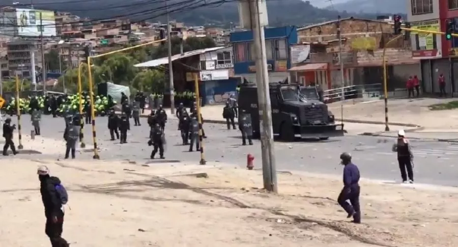 Disturbios en Usme, Bogotá: enfrentamientos de manifestantes y Esmad