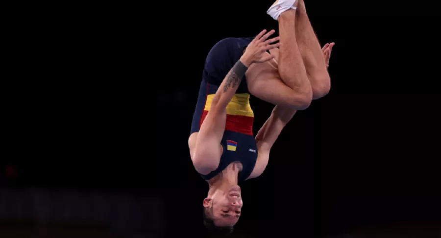 El colombiano Ángel Hernandez compitió en gimnasia en trampolín en Tokio 2020.