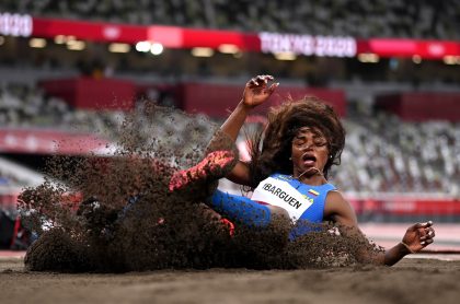 Caterine Ibargüen se despide de los Juegos Olímpicos de Tokio 2020 sin medalla; Yulimar Rojas logra récord olímpico. 