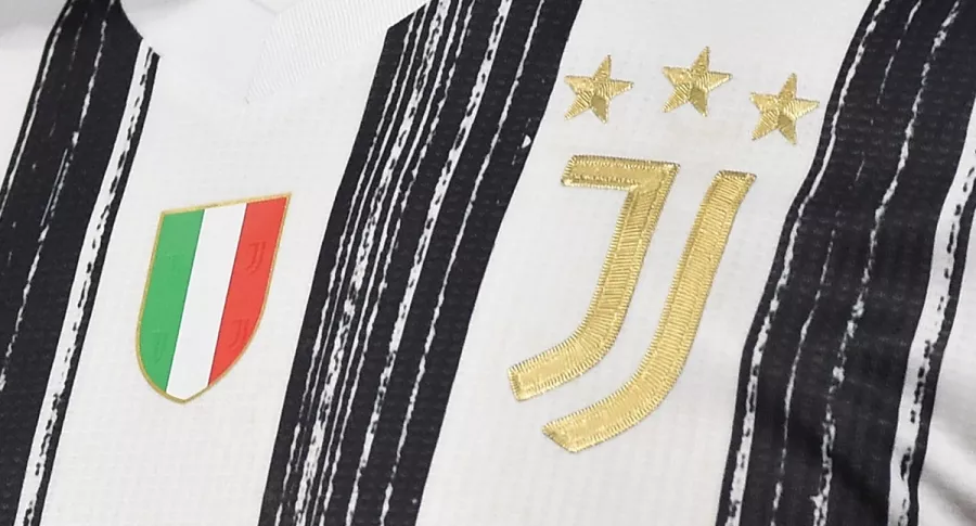 Imagen de camisa que ilustra nota; Juventus se disculpa por trino considerado racista contra asiáticos