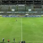 Por qué los jugadores de Millonarios, Nacional, América y más clubes del fútbol colombiano no salen a la cancha en los himnos