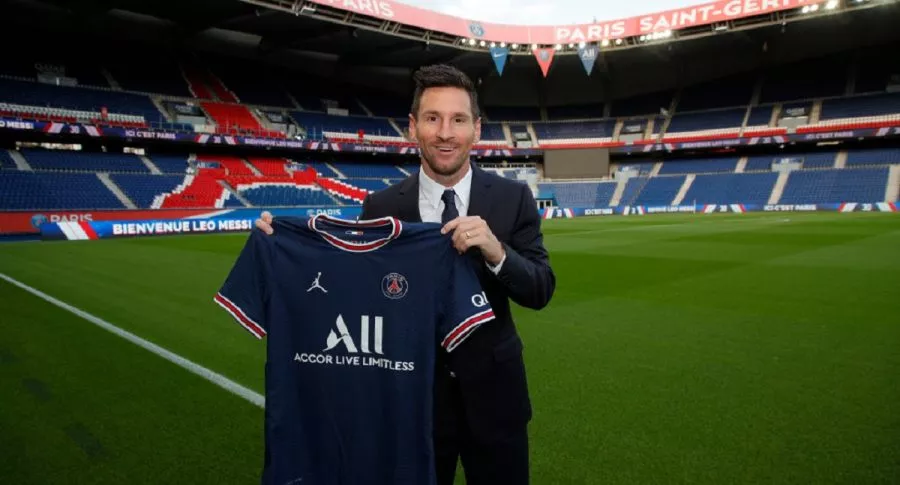 Lionel Messi se presenta como nuevo jugador del París Saint-Germain este miércoles.