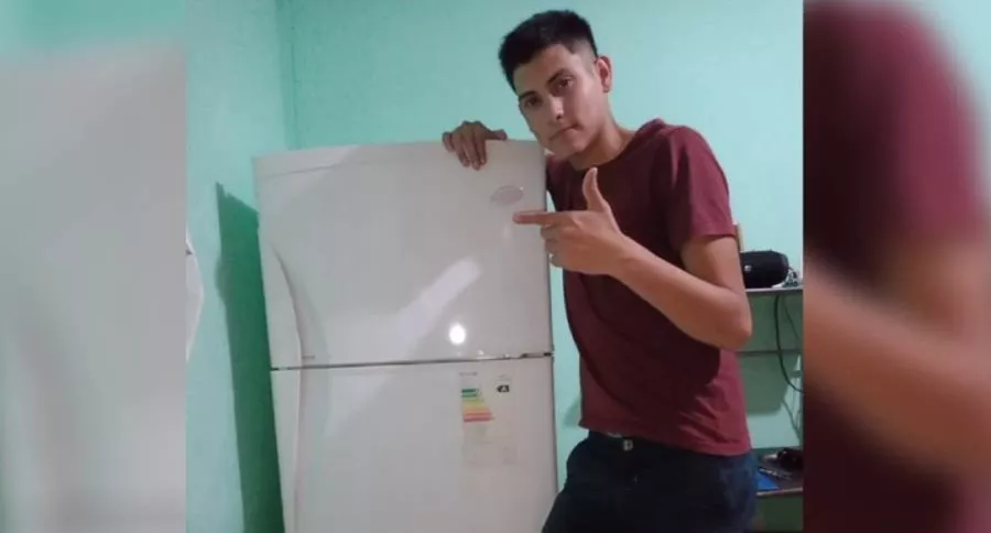 Foto: joven argentino se vuelve viral por celebrar compra de primera nevera