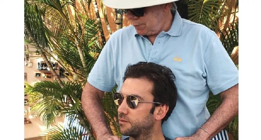 Martín Santos y su padre, Juan Manuel Santos, al que defiende por señalamientos de Uribe