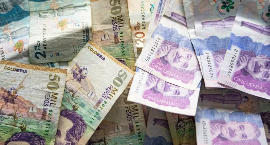 Imagen de billetes que ilustra nota; Salario mínimo en Colombia 2022: cambiaría dependiendo de la ciudad