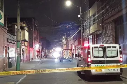 Bogotá hoy: tres heridos, por fuerte explosión en fábrica de químicos de  Ferias