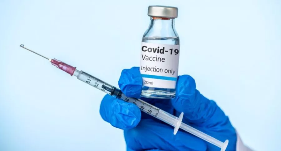 Madre de EEUU pierde custodia de su hijo por no vacunarse contra el coronavirus