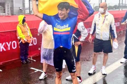Juan Betancourt gana la medalla de bronce en ciclismo de ruta de juegos paralímpicos