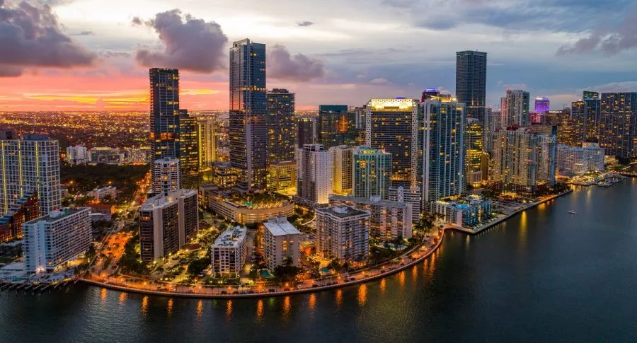 Se negoció apartamento en Miami con anticipo del contrato de MinTic