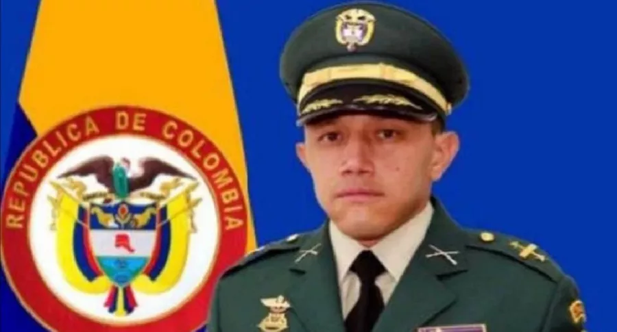 Se observa al coronel secuestrado Pedro Enrique Pérez