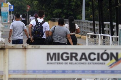 La Alcaldía de Cúcuta (Norte de Santander) informó que 221 jóvenes venezolanos entraron a Colombia para presentar Pruebas Saber. 