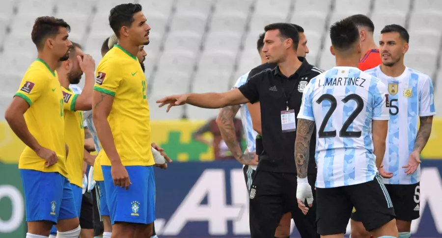 Brasil vs. Argentina se repetiría en fechas de repechaje, en junio de 2022. Imagen del clásico suramericano.