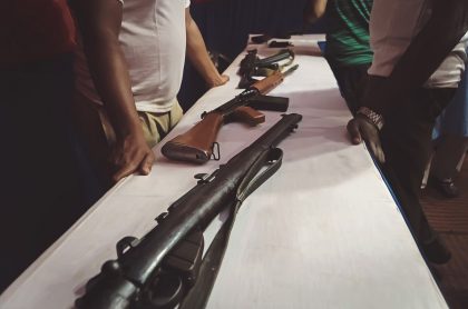 Imagen de armas que ilustra nota: Militares capturados por presunta participación en tráfico de armas