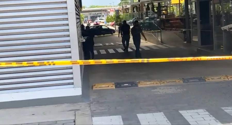 Explosión en centro comercial Gran Plaza Alcaraván de Yopal; hay 2 heridos.