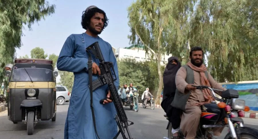Revelan pruebas de que régimen talibán está ejecutando civiles en Afganistán