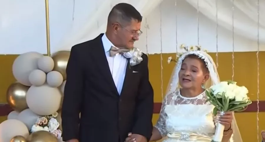 Historia de dos ancianos de Medellín que se casaron.