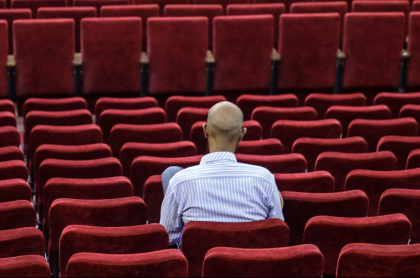 Bogotá aumenta aforos en teatros, cines, iglesias, bares y restaurantes. Imagen de referencia de un teatro.