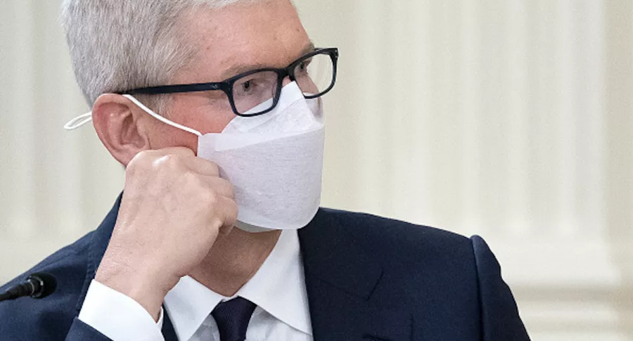 Tim Cook, presidente de Apple, pidió a sus empleados no filtrar información y ese mensaje se filtró.