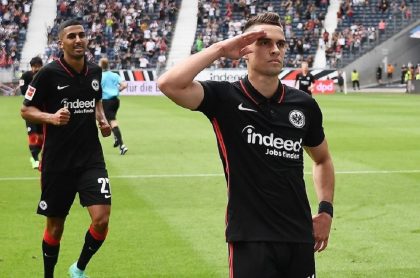 Video del gol de Rafael Santos Borré con el Eintracht Frankfurt frente al Colonia por la sexta fecha de la Bundesliga. 