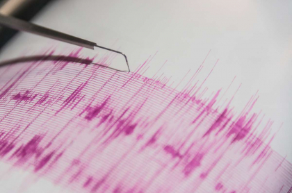 Foto de medidor de temblores, en nota de temblor que hubo en la tarde del domingo en Colombia.
