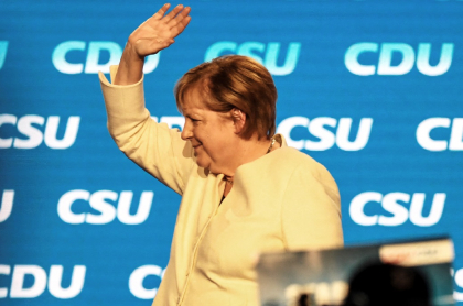 Angela Merkel, canciller saliente de Alemania, sería sustituida por socialdemócratas, según elecciones.