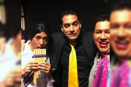 Carlos 'El pollo' Díaz fue visto desnudo por los vecinos de su edificio y se molestaron.