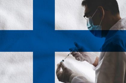 Finlandia suspende vacuna Moderna para menores de 30 años por miocarditis