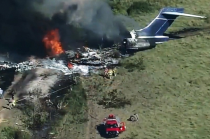 Avión accidentado en Texas, Estados Unidos; llevaba 21 pasajeros, uno salió herido.