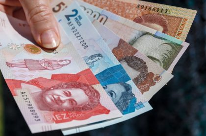 Imagen de dinero que ilustra nota; Bancos en Colombia: cambio en las cuentas de ahorros por saldos bajos