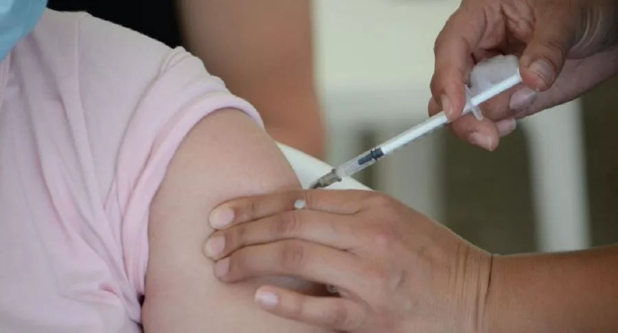 Imagen de vacuna que ilustra nota; Barranquilla podría ser primera ciudad con vacunación COVID-19 total