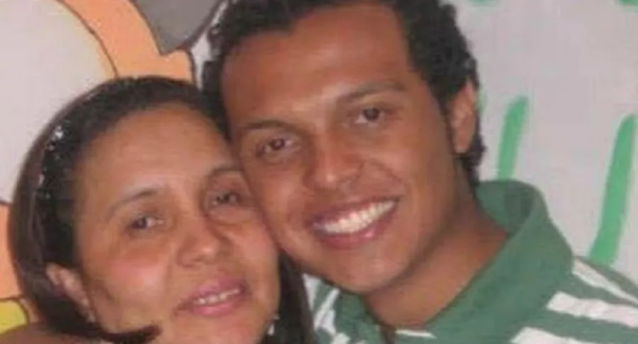 Oneida Escobar y su hijo Luis Andrés Colmenares. 