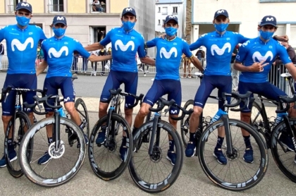 Movistar Team, cuya nómina para 2022 tendrá 2 ciclistas colombianos.