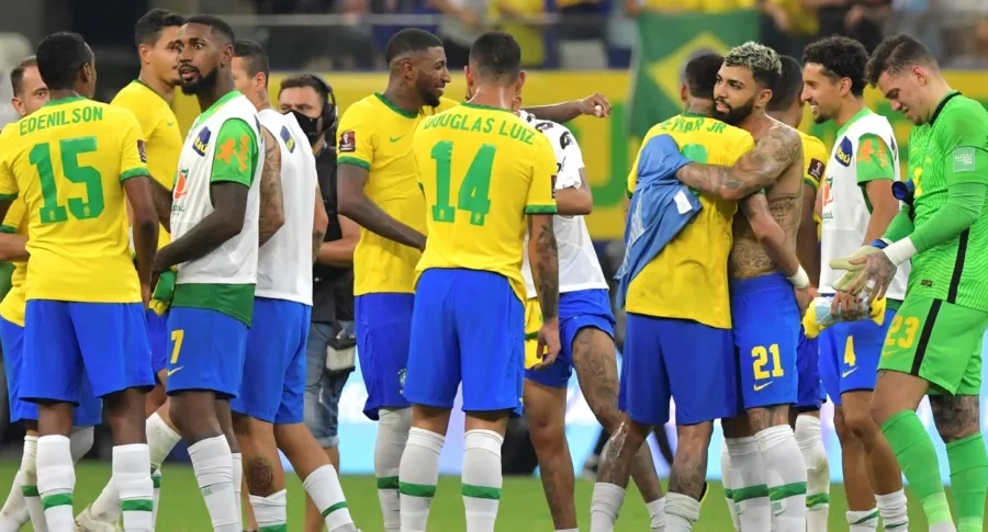 Selección de Brasil, que no podrá contar con Firmino, pero sí con Vinicius.