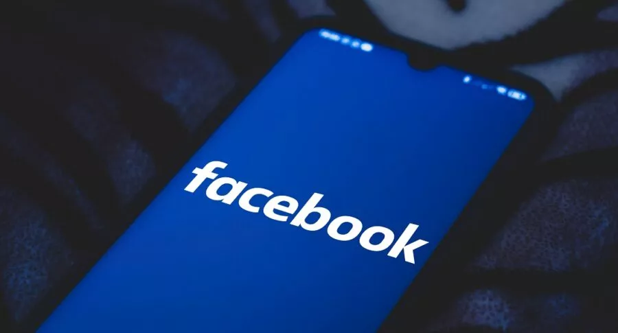 Sondeo interno de Facebook dice que es nocivo para uno de cada ocho usuarios