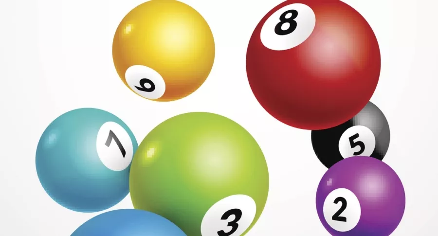 Bolas de lotería ilustran nota sobre las loterías que jugaron este 8 de noviembre