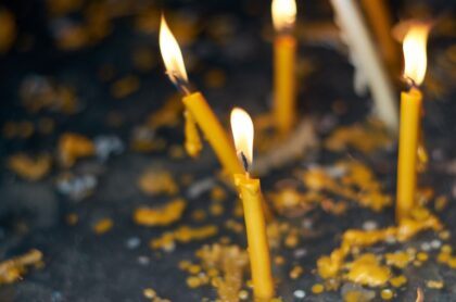 Imagen de velas que ilustra nota; Navidad y Día de velitas no tendrían velas por escasez en Colombia