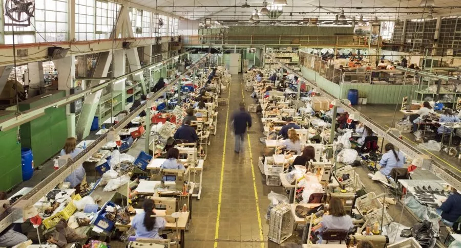 Imagen de fábrica que ilustra nota; En Bogotá, ladrones roban 750 millones de pesos a fábrica de ropa