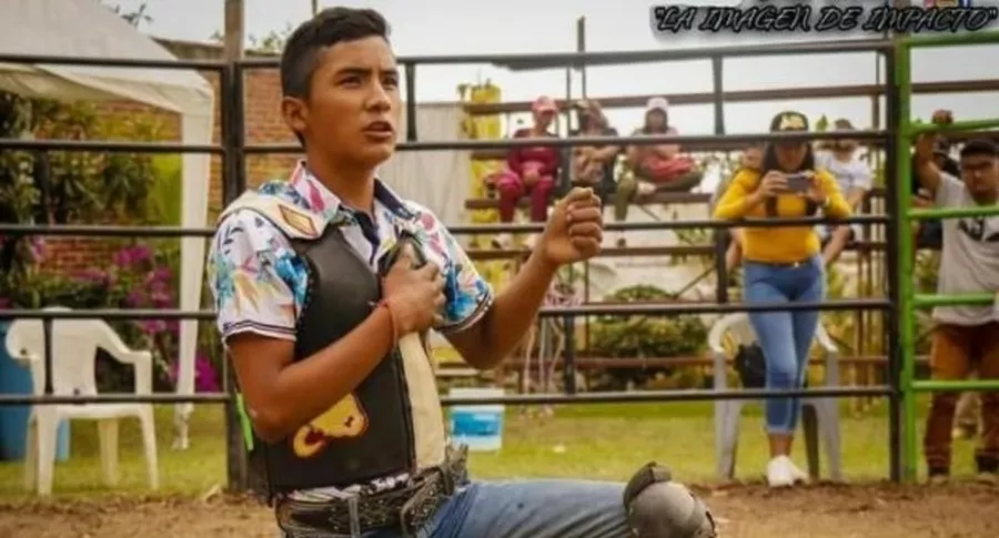 Video murió el 'Niño de oro' de México, jinete de 15 años, aplastado por un toro