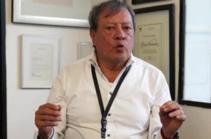 Foto de Mario Hernández, en nota de qué dijo del hambre que provocó reacciones.