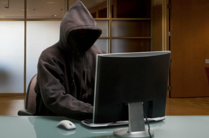 Foto de referencia de hackers, en nota de cuánto pidieron para devolver sitio web de la Dian.