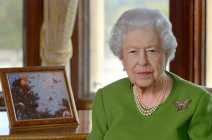 Reina Isabel II delega funciones a hijo menor; crece preocupación por su salud