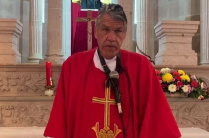 Alfredo Gallegos, sacerdote de Michoacán (México).