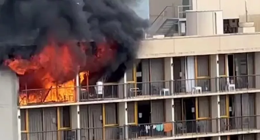 Imagen de incendio que ilustra nota; En Australia, mujer incendió cuarto de hotel en que pasaba cuarentena
