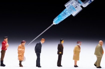 Imagen de vacuna ilustra artículo Vacunas actuales contra COVID-19 podrían ser ineficaces ante variante ómicron