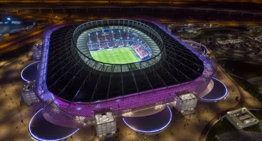 Estadio en Catar ilustra nota sobre solicitud de grupos LGTBI para que se cancele el Mundial 2022 allá