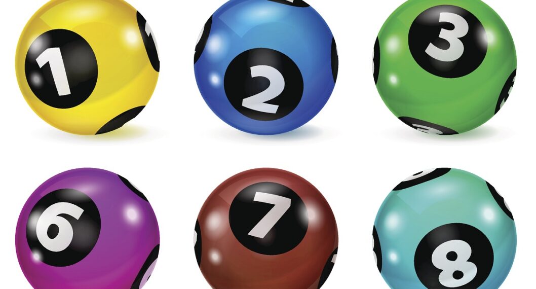 Balotas de colores ilustran qué lotería jugó anoche y resultados de las loterías de Cundinamarca y Tolima.