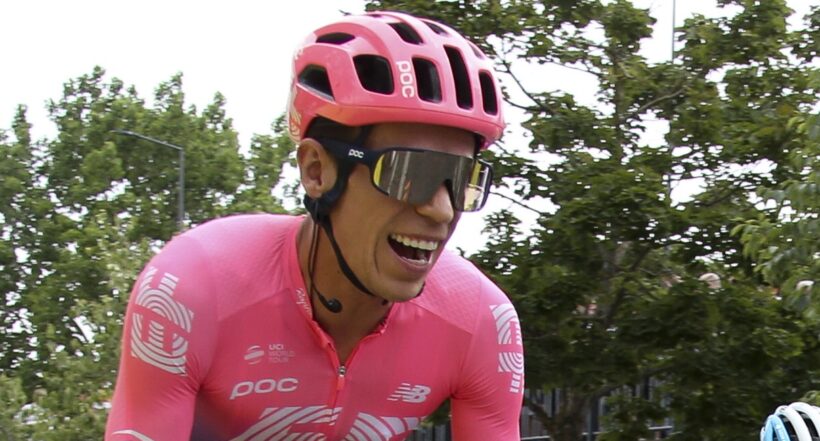 Rigoberto Urán en el Tour de Francia ilustra nota sobre el nuevo integrante de su familia
