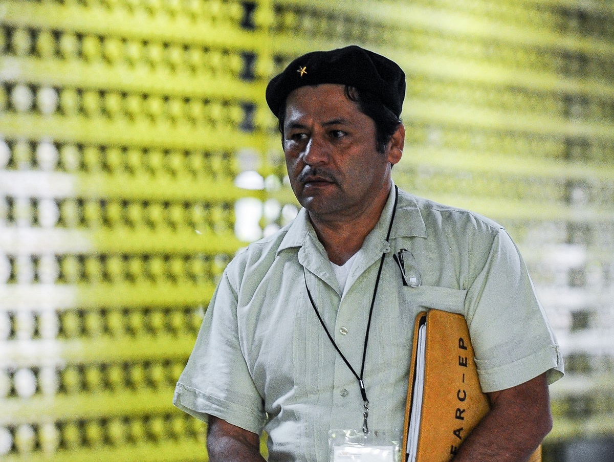 Henry Castellanos, alias 'Romaña', cuando hacía parte de los diálogos de paz en La Habana.